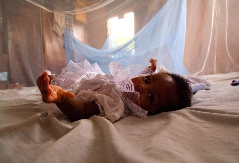 Using mosquito nets to protect babies